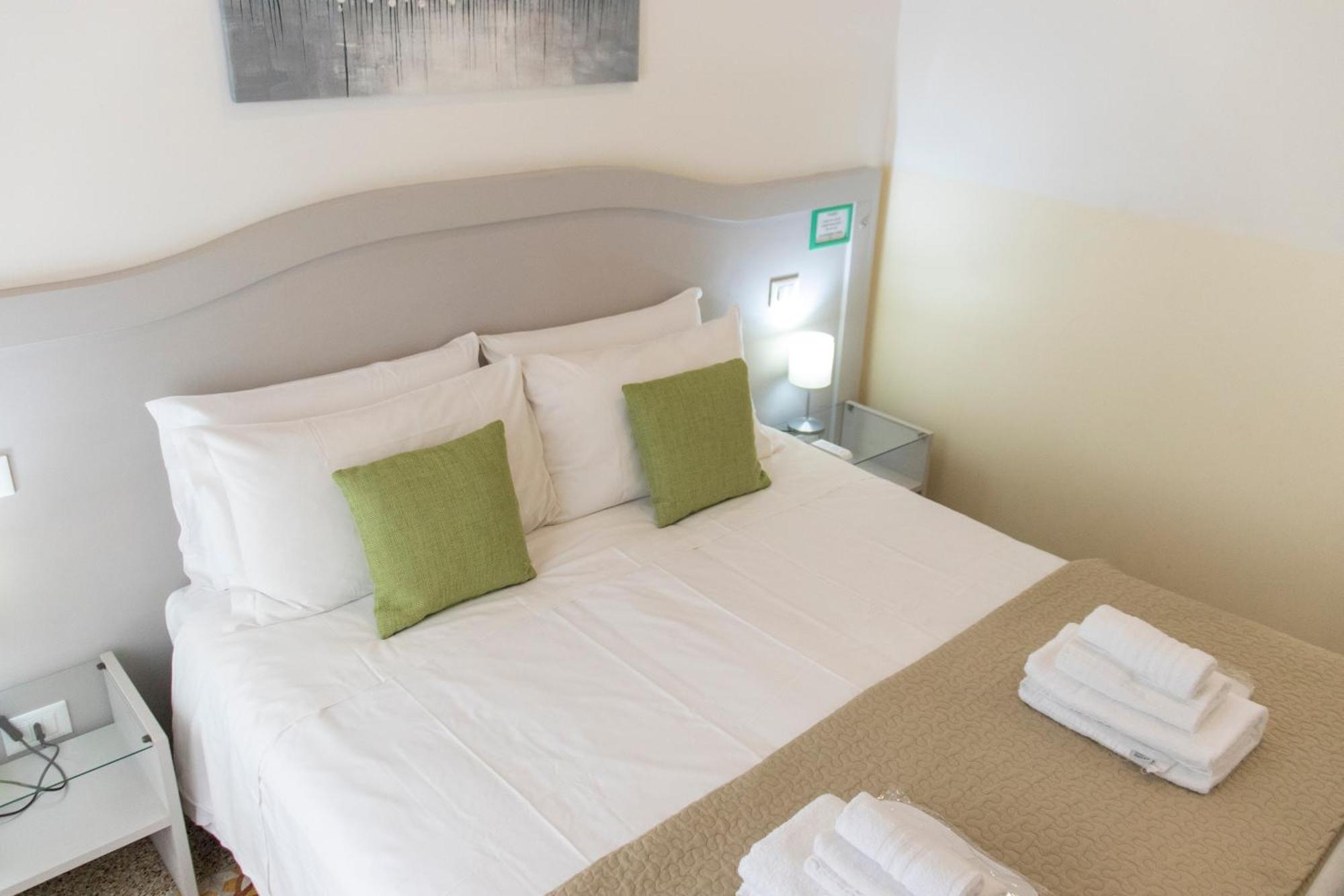 Biancoreroma B&B Екстер'єр фото